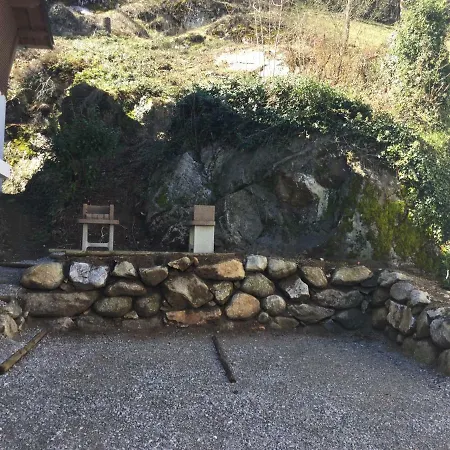 Au Des Quatre Saisons Apartment *