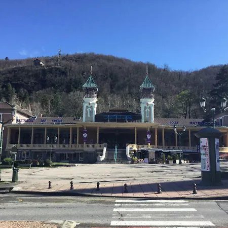 Au Des Quatre Saisons Apartment *