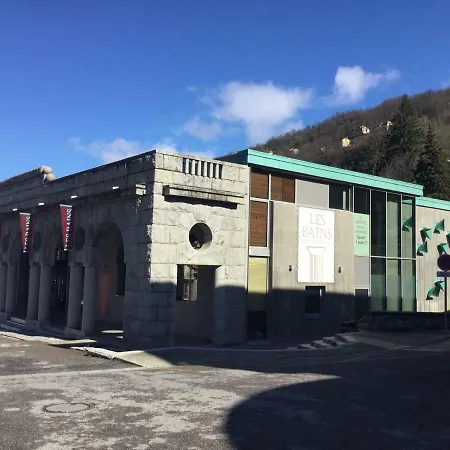 Au Des Quatre Saisons Apartment *