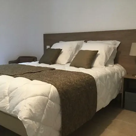 Au Des Quatre Saisons Apartment