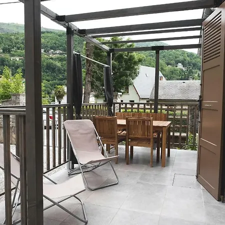 Au Des Quatre Saisons Apartment