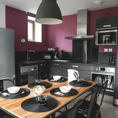 Au Des Quatre Saisons *