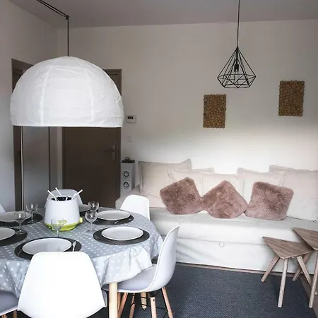 Au Des Quatre Saisons Apartment