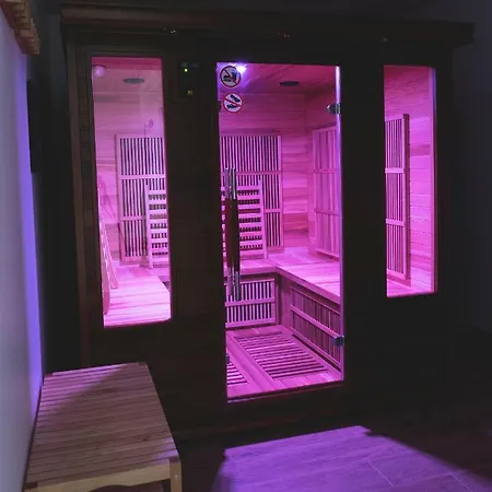 Au Des Quatre Saisons Apartment *