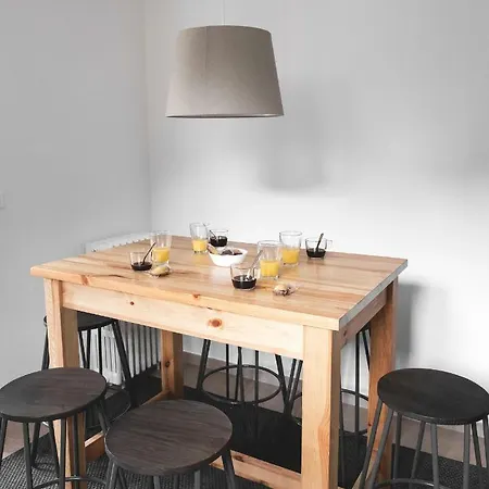 Au Des Quatre Saisons