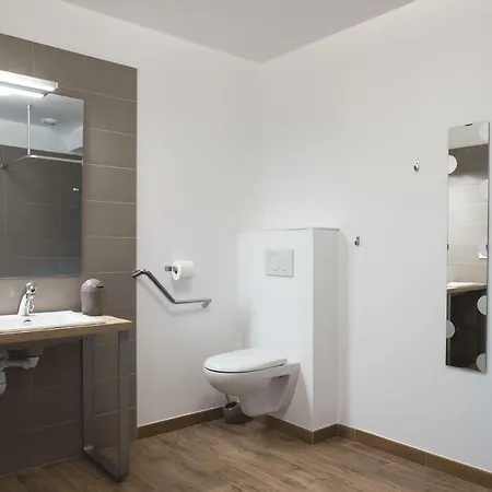 Au Des Quatre Saisons