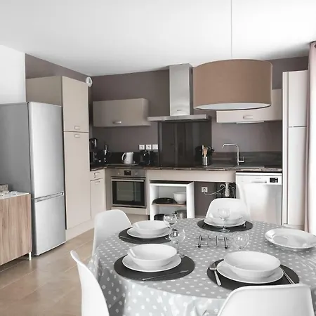 Apartment Au Des Quatre Saisons Ax-les-Thermes